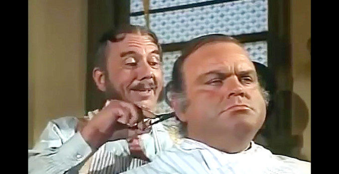Henry Jones as Hanson with Dan Blocker as Charley Bicker in The Cockeyed Cowboys of Calico County (1970)
