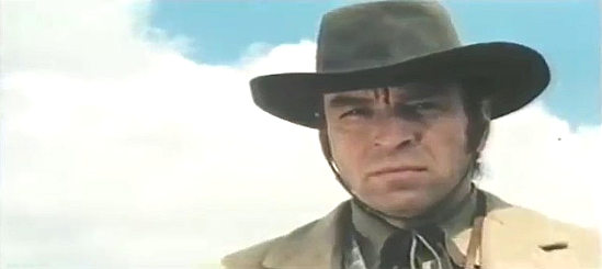 Antonio Molino Rojo as Ramson, watching an ambush from afar in Death Played the Flute (1972)