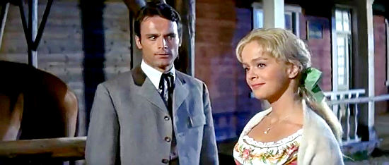 Leticia Roman as Judith has eyes for Old Surehand to the dismay of wanna-be boyfriend Toby (Terence Hill as Mario Girotti) in Flaming Frontier (1965)