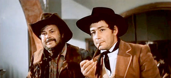 Donatas Banionisas Gabriel Conroy with Vsevolod Abdulov as newspaperman Henry York in Armed and Dangerous (1978)