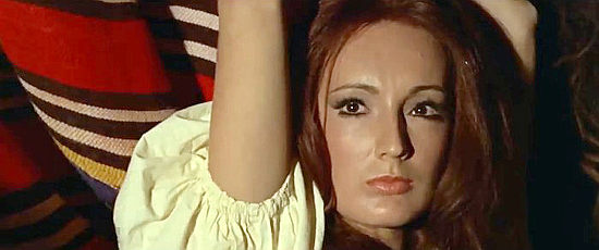 Marisa Rabissi as Jessica Diamond, in trouble again in Gunman of 100 Crosses (1971)