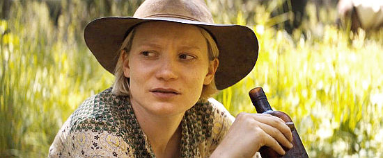 Mia Wasikowska as Penelope, wondering what's next in Damsel (2018)