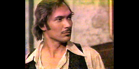 Jimmy Smits as the Cisco Kid, making a lovely ladies acquaintance in The Cisco Kid (1994)