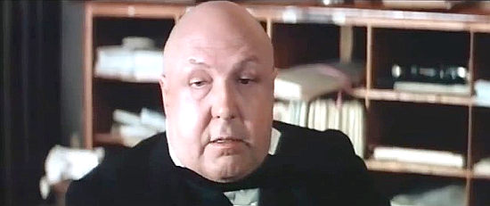 Frank Thring as Superintendent Cobham, eager to see Daniel Morgan pay for his crimes in Mad Dog Morgan (1975)