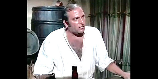 Gonzalez, the owner of the tavern in Ringo, It's Massacre Time (1970)
