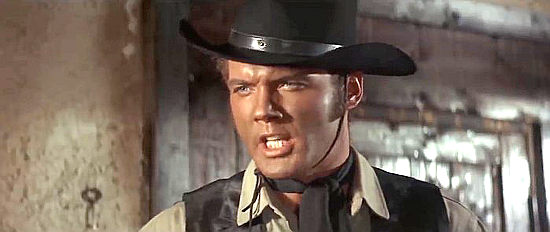 Kirk Morris as Jeff Smart has tough words for the Lake City sheriff in I'll Die for Vengeance (1968)