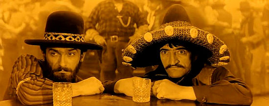 Waldemar Matuskia as Banjo Kid and Karel Effa as Pancho Kid show up to help Hogofogo in Lemonade Kid (1964)