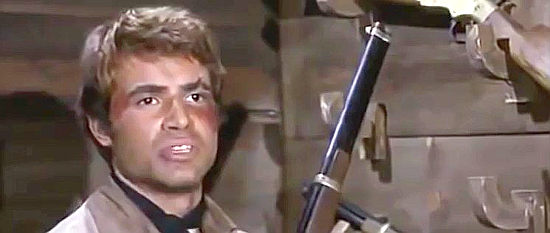 Antonio Sabato as Luke Barrett, ready to track down his wife's killer in Twice a Judas (1968)