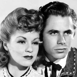 Claire Trevor as Mike King and Glenn Ford as Tod Ramsey in Texas (1941)