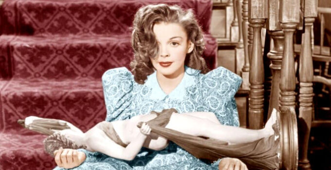 Judy Garland as Susan Bradley in The Harvey Girls (1946)