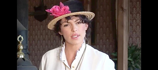 Tracy Redington as Tracy, the woman who wants to visit Roswell, New Mexico, in Roswell 1847 (2007)