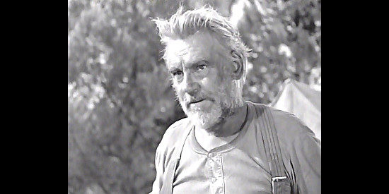Walter Huston as Howard, the old-timer who's seen what gold does to men in The Treasure of the Sierra Madre (1948)