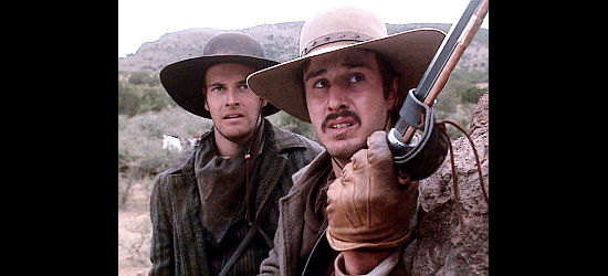 Jonny Lee Miller as Woodrow F. Call and David Arquette as Augustus McCrae in Dead Man's Walk (1996)