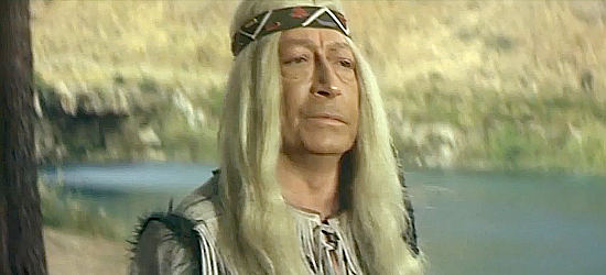 Carlos Casaravilla as Tamerind ,chief of the Indian tribe in Fall of the Mohicans (1965)