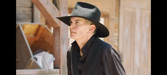 Kim WIlliams as Slim, one of the gunfighters who comes gunning for Tate Butler in A Guide to Gunfighters of the Wild West (2021)