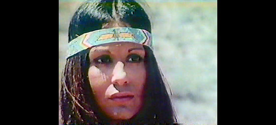 Diane Taylor as Yellow Shirt's woman in Pursuit (1975)