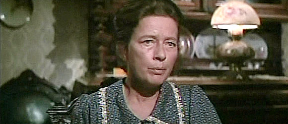 Leora Dana as Nell Buckman, Walter's patient wife in Wild Rovers (1971)
