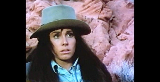 Stefanie Powers at Little Moon, not sure she can trust Jud McGraw in Little Moon and Jud McGraw (1975)