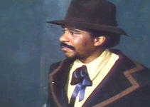 Richard Pryor as Sam Spade, working on another swindle in Adios Amigos (1975)
