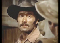 Clint Walker as Kinkaid, the bounty man known for always getting his man in The Bounty Man (1972)