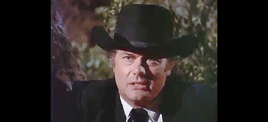 Larry Hagman as Quince Drew, in an argument over money with partner Jason O'Rourke in Sidekicks (1974)