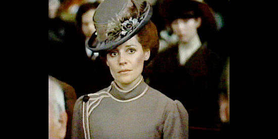 Helen Shaver as Catherine Tuttle, attending Harry Tracy's trial in Harry Tracy (1982)