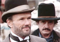 Kris Kristofferson as Jesse James and Johnny Cash as Frank James in The Last Days of Frank and Jesse James (1986)