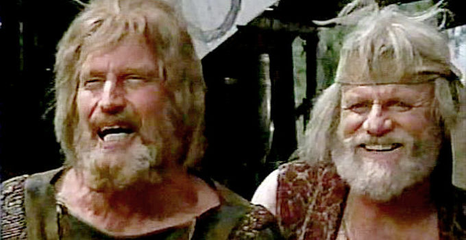 Charlton Heston as Bill Tyler and Brian Keith as Henry Frapp in The Mountain Men (1980)