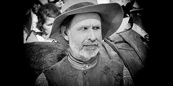 Charles Ogle as Jesse Wingate, Molly's dad, in The Covered Wagon (1923)