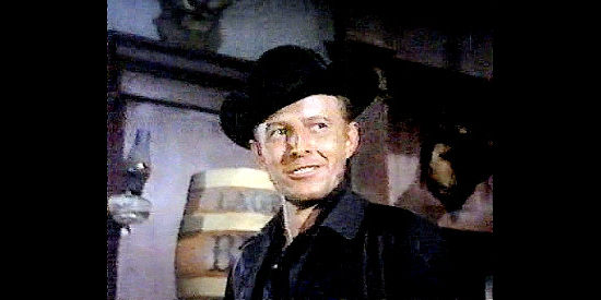 Jan Merlin as Rance Macklin, eager to strike back against the man who cost him his right arm in Guns of Diablo (1964)