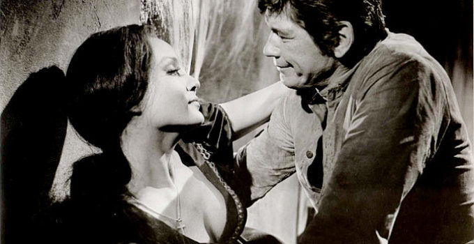 Susan Oliver as Maria and Charles Bronson as Linc Murdock in Guns of Diablo (1964)
