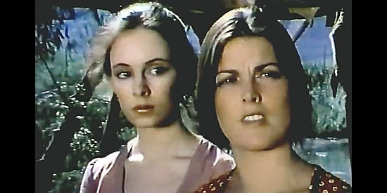 Madeleine Stowe as Hetty Hutter and Joan Prather as her older sister Judith in The Deerslayer (1978)