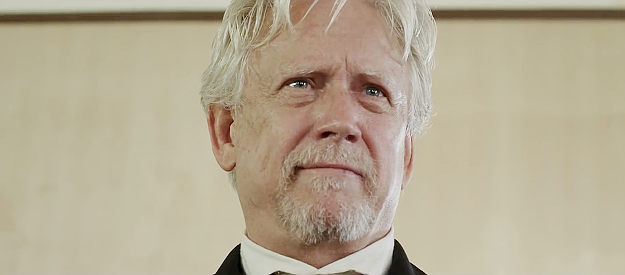 Bruce Davidson as Mayor Prentiss, urging Cherryvale residents to pull together to solve the disappearances in Bender (2016)