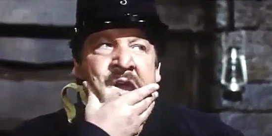 Fernando Sancho as Sgt. Fidhouse, fed up with the antics of Franco and Ciccio in Two Sergeants of General Custer (1965)