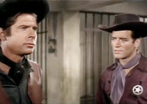 Alan Scott as Joe Cassidy with George Martin as Sgt. Matt Logan in Two Violent Men (1964)