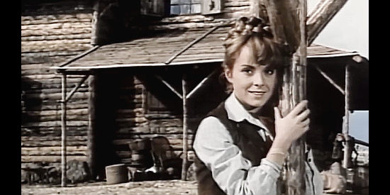 Pili (Pilar Bayona) as Jenny, smitten by Jmmy in Two Guns for Two Twins (1966)