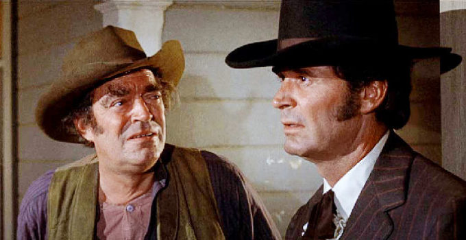 Jack Elam as Jug May and James Garner as Latigo in Support Your Local Gunfighter (1971)