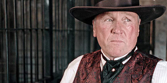 J.D. Pepper as the corrupt sheriff in The Five (2023)