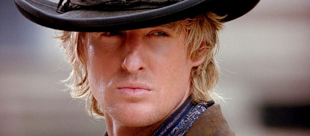Owen Wilson as Roy O'Bannon, preparing for a gunfight with the deadly Marshal Van Cleef in Shanghai Noon (2000)