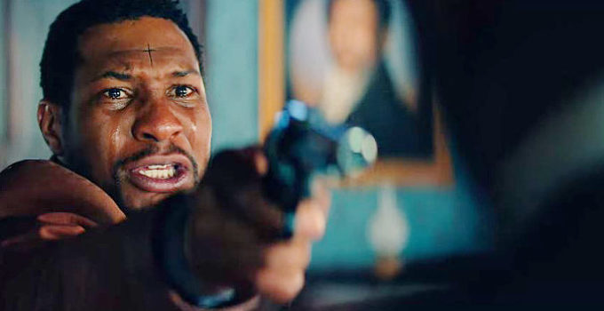 Jonathan Majors as Nat Love on his mission of vengeance in The Harder They Fall (2021)