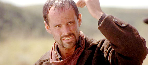 Walton Goggins as Wallace, a new gang member with designs on taking over for Roy O'Bannon in Shanghai Noon (2000)