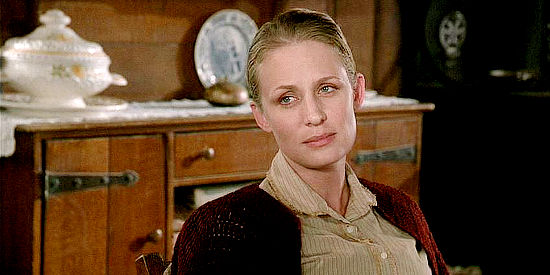 Samantha Smith as Marty Davis, Missie's stepmother, offering her advice in Love's Unending Legacy (2007)