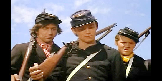 Michael Brandon as Pvt. Jim Conklin, Richard Thomas as Pvt. Henry Fleming and Wendell Burton as Pvt. Wilson, coming across the body of a dead Confederate in The Red Badge of Courage (1974)