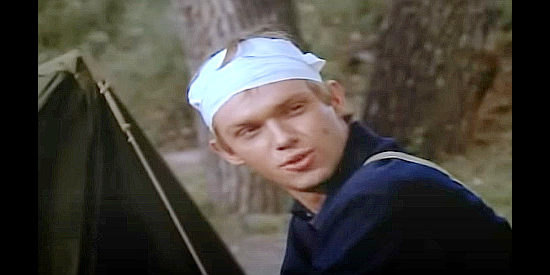 Richard Thomas as Pvt. Henry Fleming, back in camp with the 304th New York with his red badge in The Red Badge of Courage (1974)