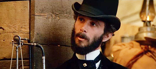 Joel Grey as Nate Salisbury, the man who organizes the Buffalo Bill show for William Cody in Buffalo Bill and the Indians (1976)