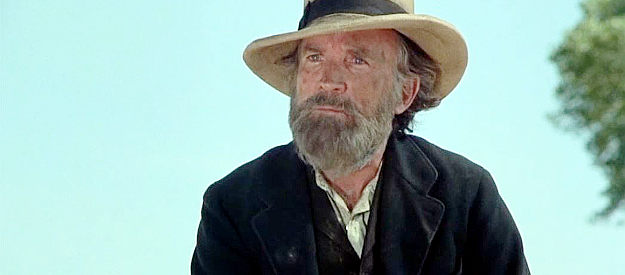 John McLiam as Thorton Pierce, ordering cattle and settlers off land he considers his in The Culpepper Cattle Co. (1972)