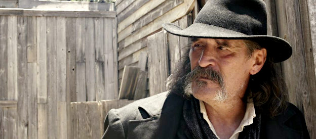 Wes Gillum as Marshal Hixon, the lawman on the trail of the Doolin Dalton gang in Lady Outlaw (2024)