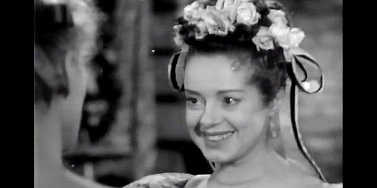 Elsa Lanchester as Princess Tatiana, trying to convince Natalia Alanova to share her secret in Northwest Outpost (1947)