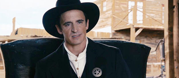 Hunter C. Smith as the Marshal, determined to find an old ally, a thief and $30,000 in The Company of Thieves (2025)