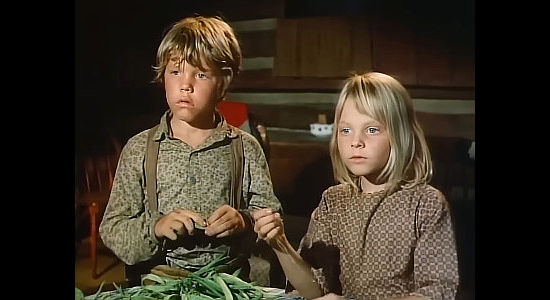 Eric Shea as Mark McIver and Jodie Foster as Suellen McIver in Menace on the Mountain (1970)